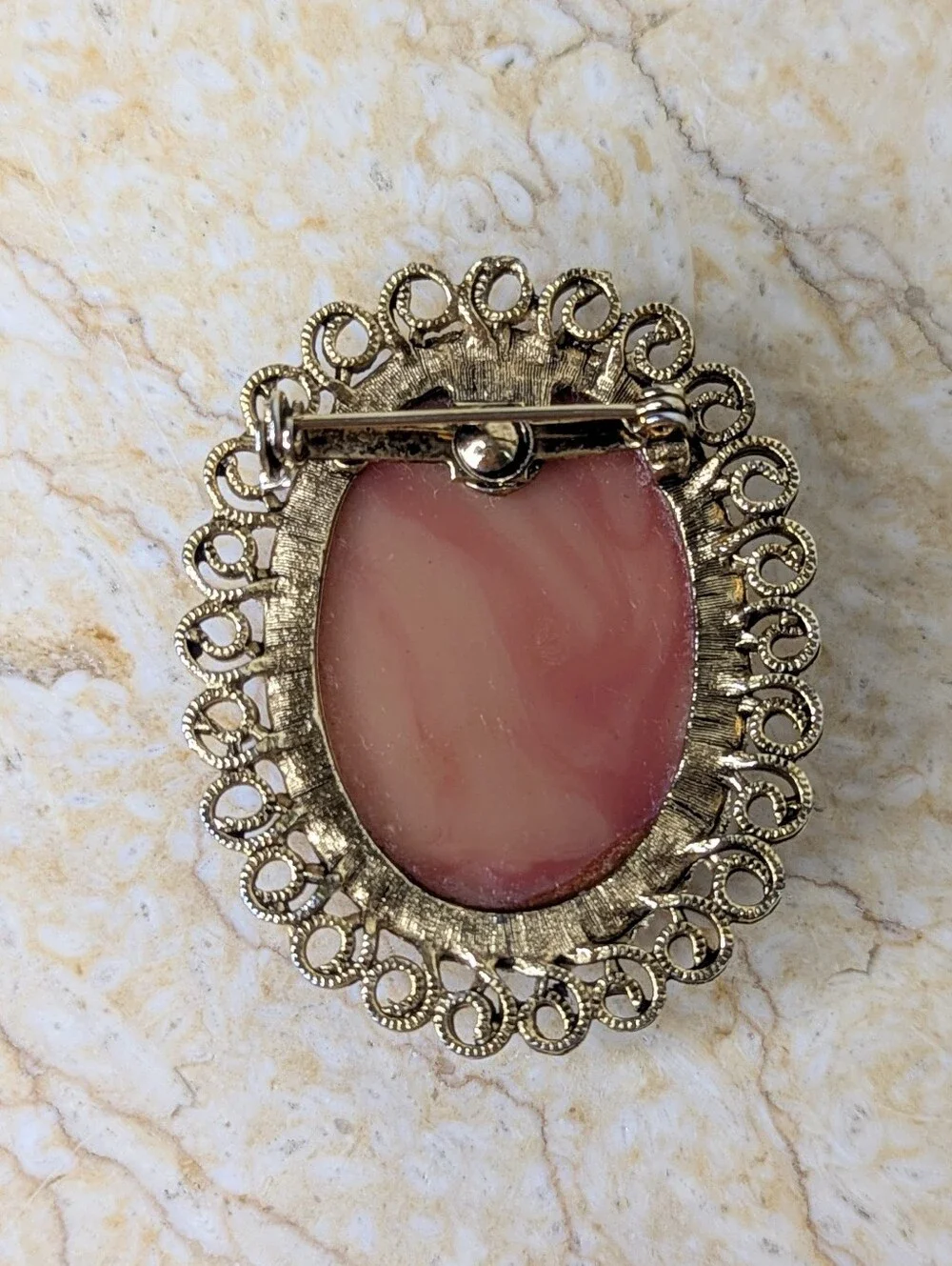 Vintage Cameo Pink 3 Graces Dancing Women Gold Tone Filigree Brooch Pin